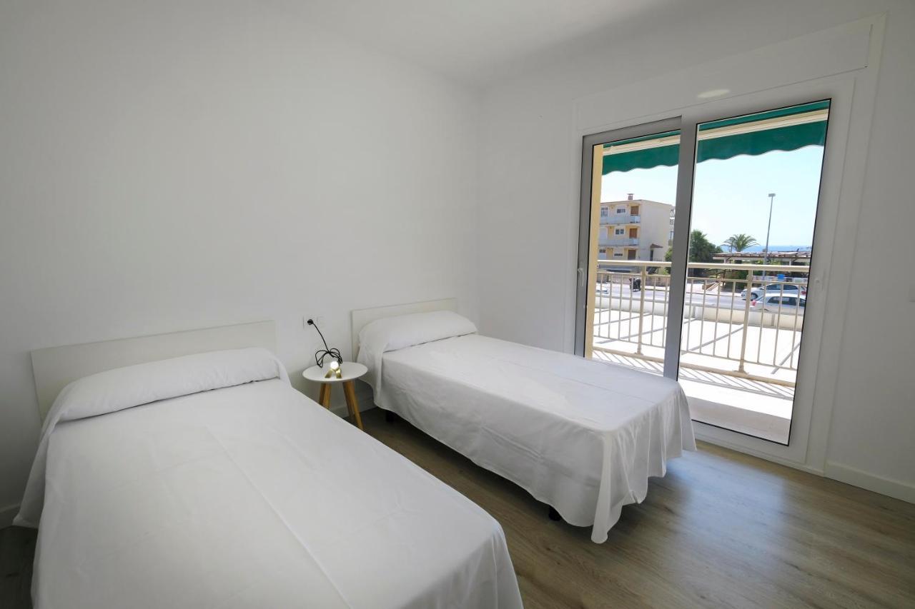 Apartaments Alex Cambrils Exteriör bild